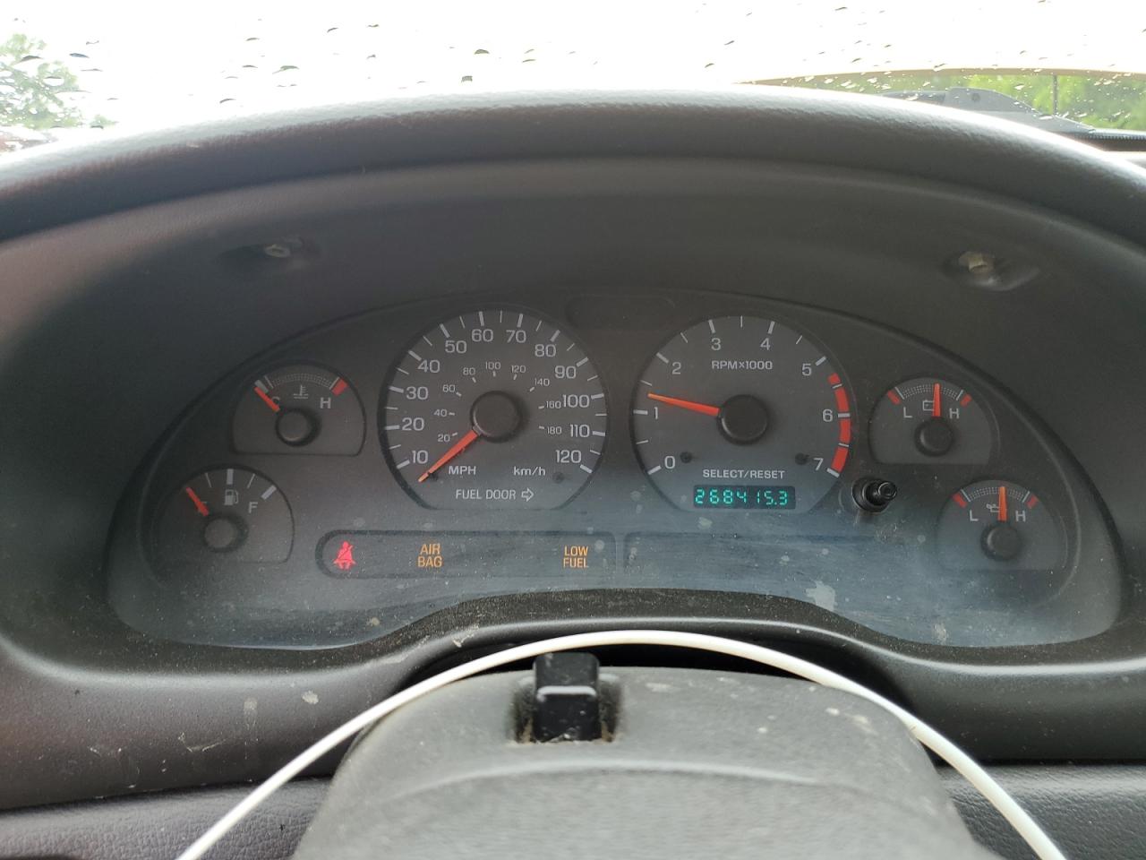 2000 Ford Mustang VIN: 1FAFP404XYF179209 Lot: 56727285