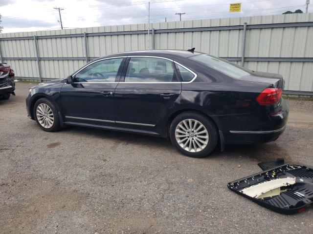 Sedans VOLKSWAGEN PASSAT 2016 Czarny
