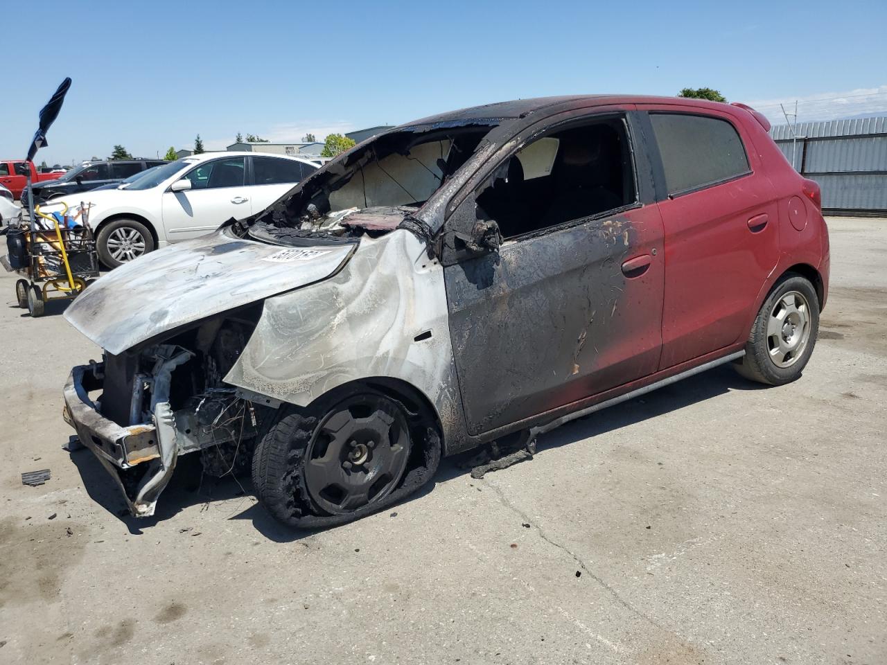 2017 Mitsubishi Mirage Es zu verkaufen in Bakersfield, CA - Burn