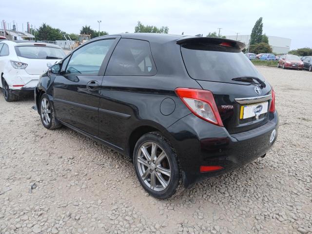 2012 TOYOTA YARIS SR V