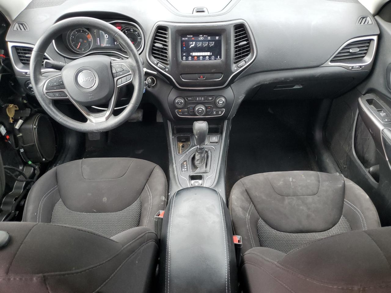 2019 Jeep Cherokee Latitude VIN: 1C4PJLCB1KD358021 Lot: 57343395