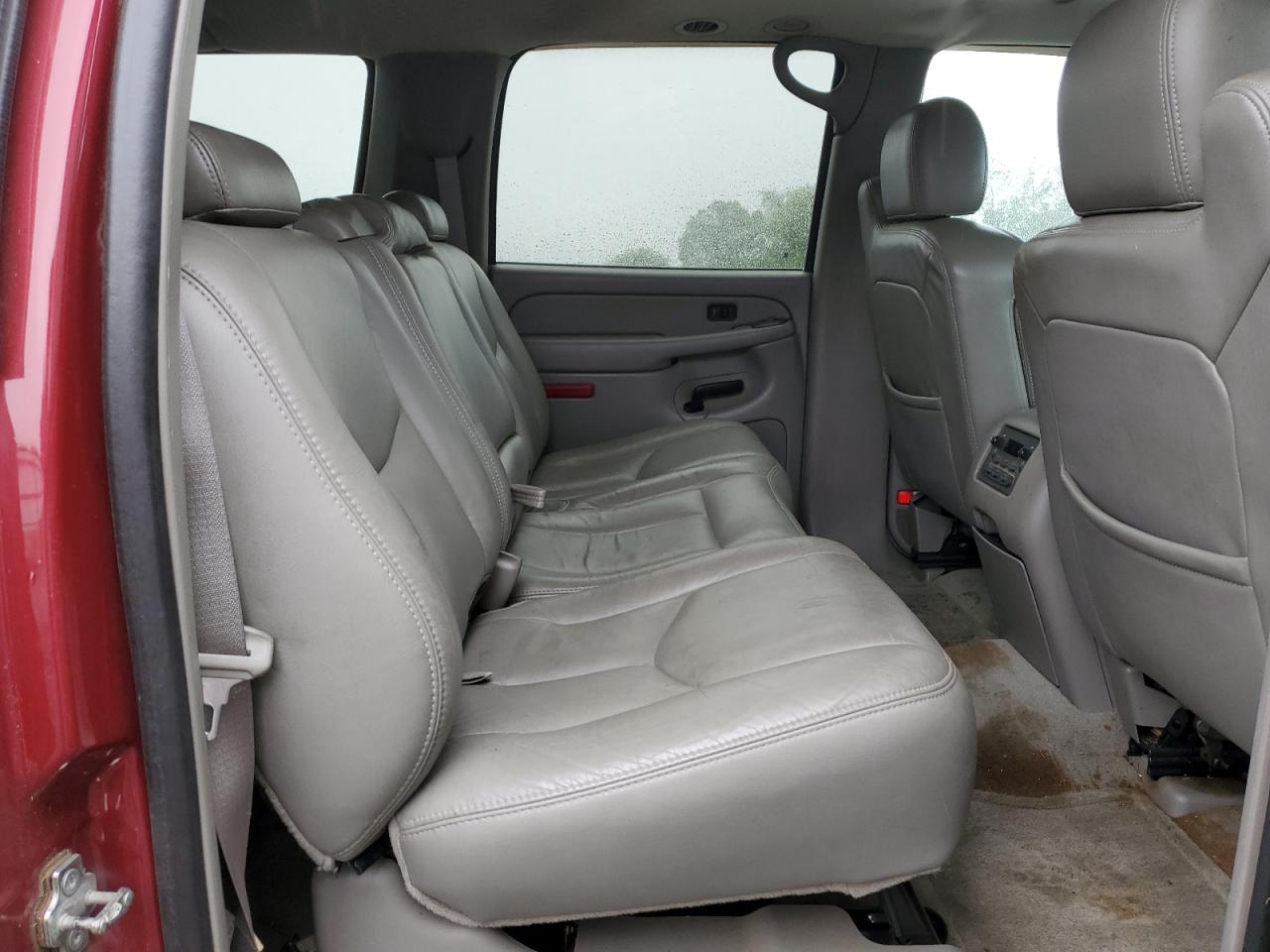 2004 Chevrolet Suburban K1500 VIN: 3GNFK16Z64G191173 Lot: 57981385