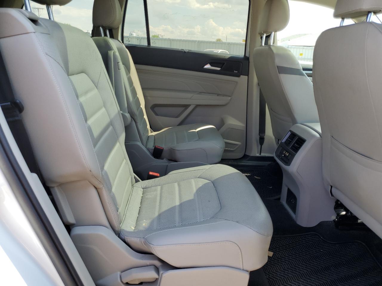 2021 Volkswagen Atlas Sel Premium VIN: 1V2TP2CA2MC556063 Lot: 56881935
