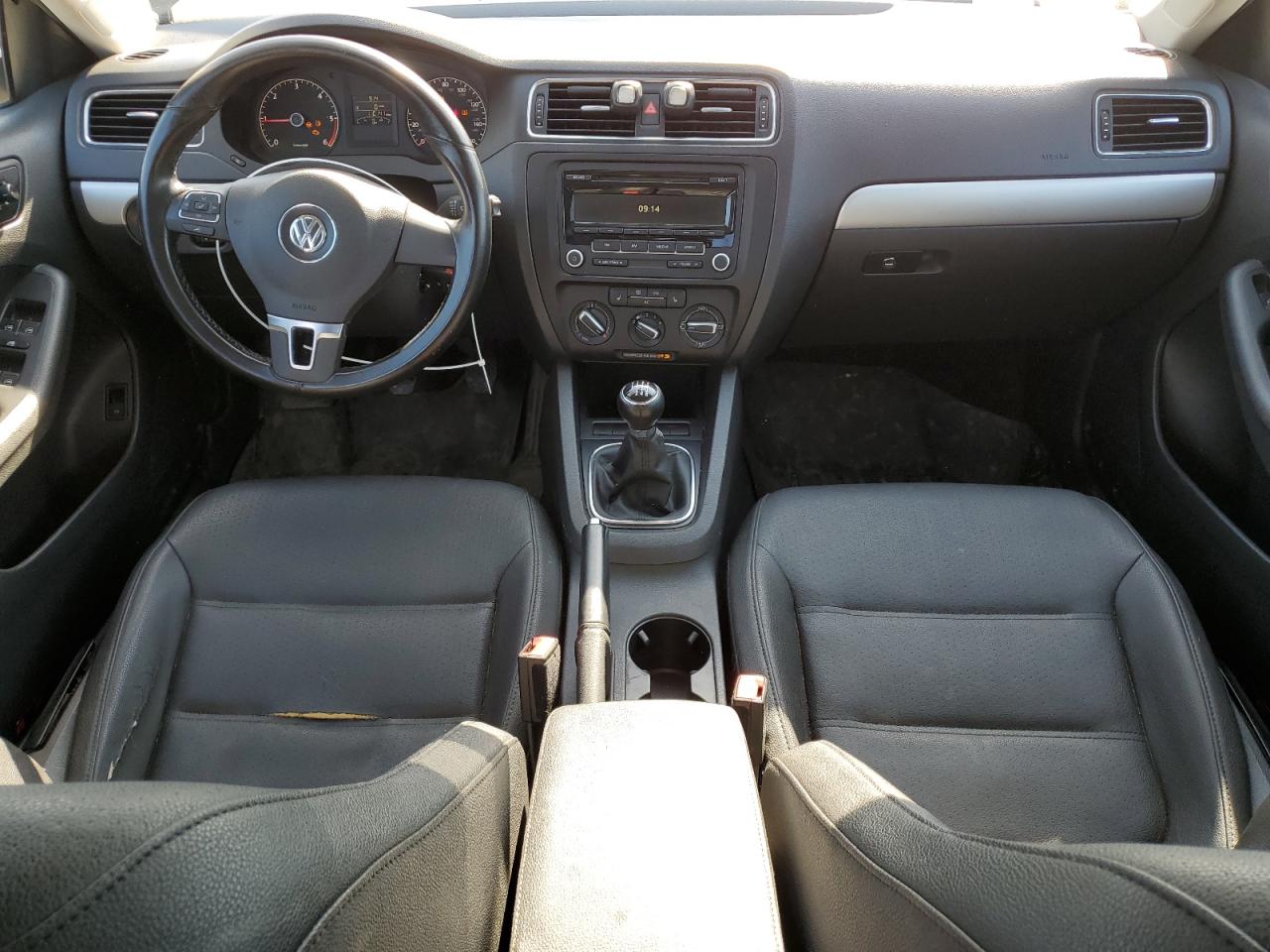 2011 Volkswagen Jetta Tdi VIN: 3VW3L7AJ4BM035352 Lot: 56832675