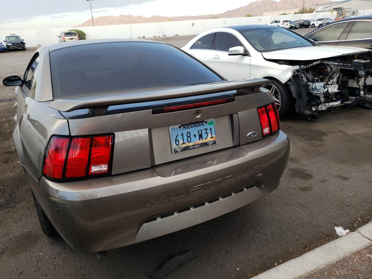 2001 Ford Mustang VIN: 1FAFP40411F186961 Lot: 57691595