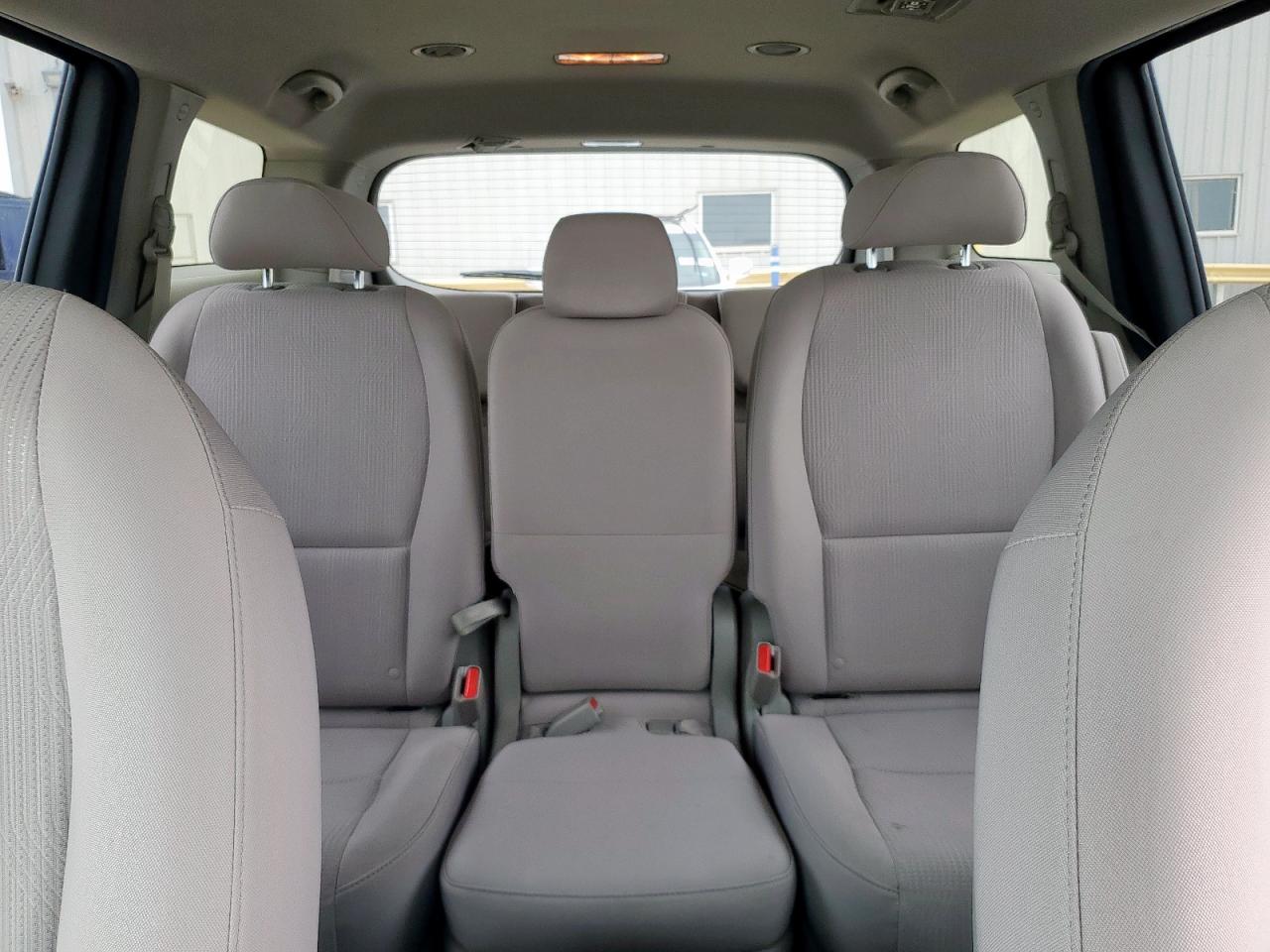 2021 Kia Sedona Lx VIN: KNDMB5C12M6666874 Lot: 57532575