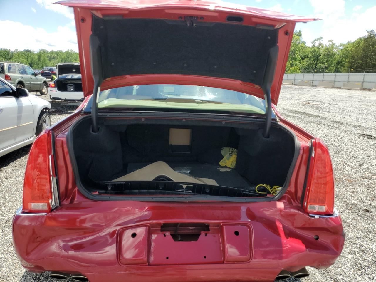 2007 Cadillac Dts VIN: 1G6KD57Y87U140910 Lot: 56742965