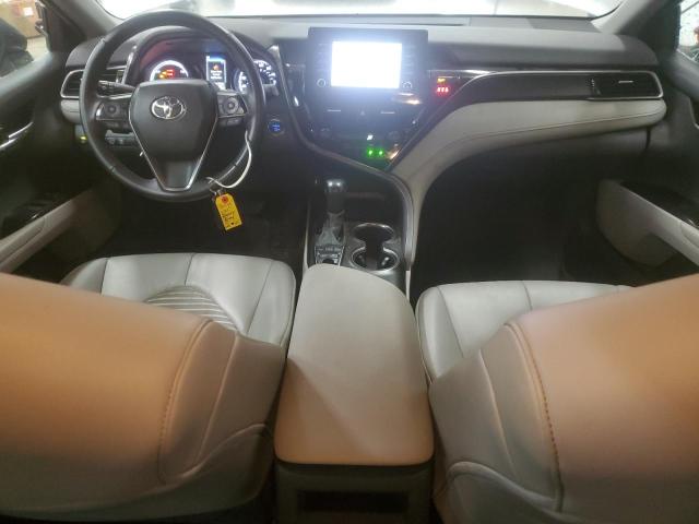  TOYOTA CAMRY 2021 Srebrny