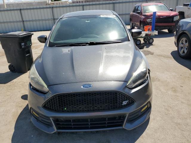 Хэтчбеки FORD FOCUS 2016 Серый