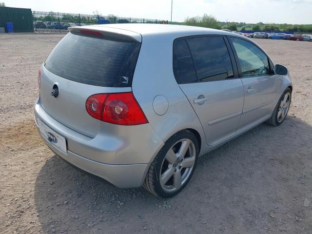 2005 VOLKSWAGEN GOLF TDI S