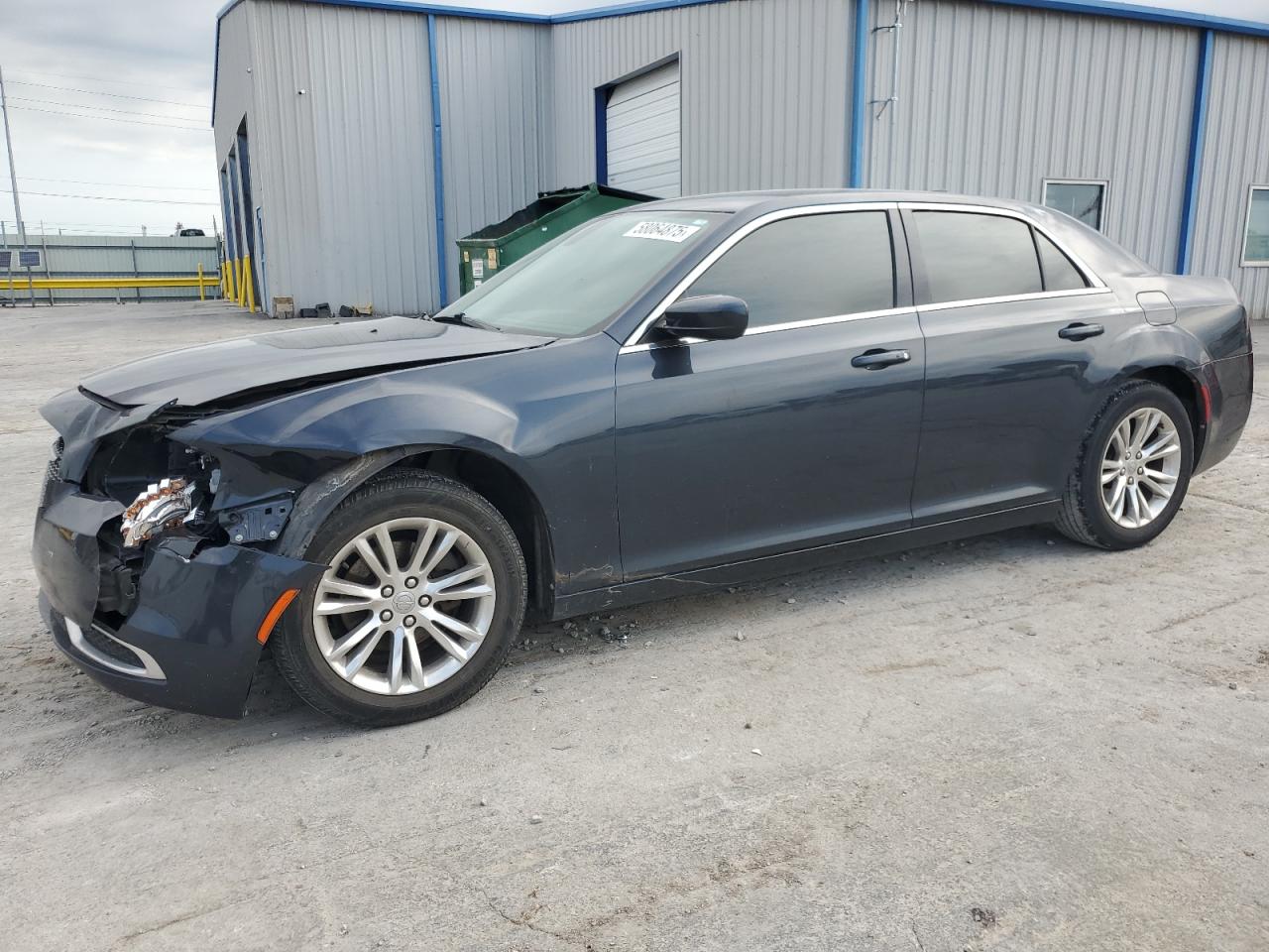 2017 Chrysler 300 Limited for Sale in Tulsa, OK - Front End