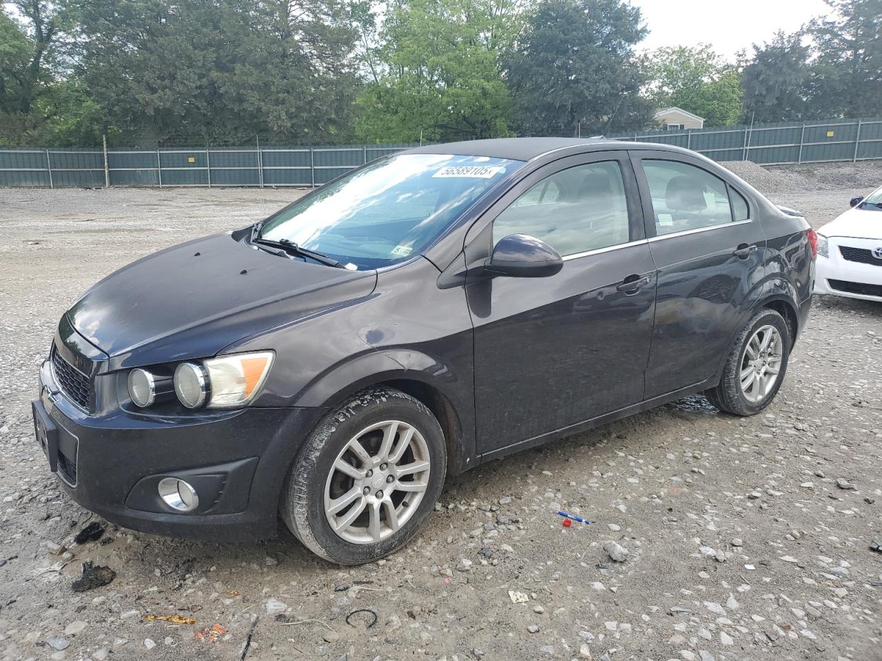 2014 Chevrolet Sonic Lt продається в Madisonville, TN - Side