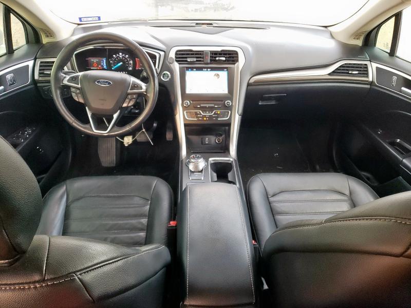 Седани FORD FUSION 2017 Білий