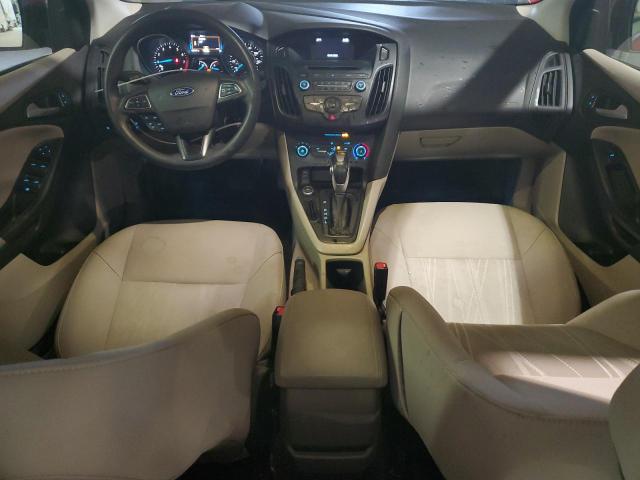 Sedans FORD FOCUS 2015 Czerwony
