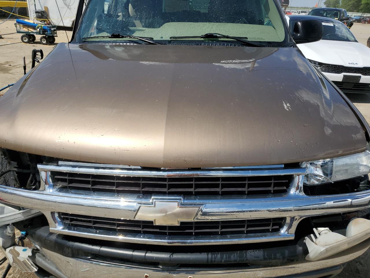 2004 Chevrolet Tahoe K1500 VIN: 1GNEK13V54R161353 Lot: 56913835