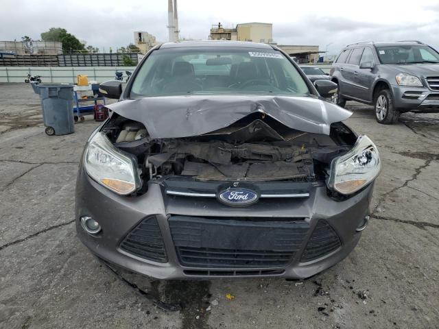 Sedans FORD FOCUS 2013 Gray