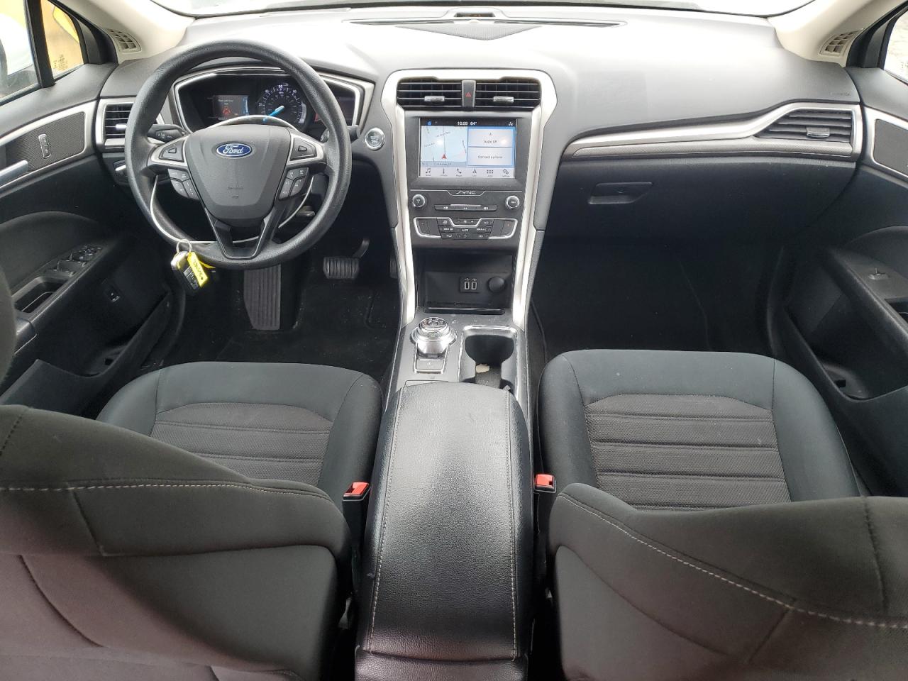 2019 Ford Fusion Se VIN: 3FA6P0LUXKR263982 Lot: 54032265