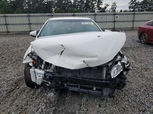  TOYOTA CAMRY 2016 Белы