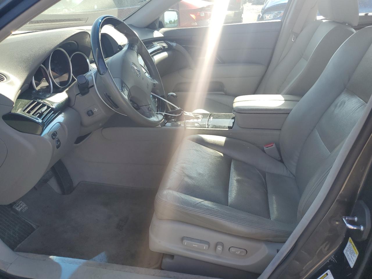 2011 Acura Rl VIN: JH4KB2F67BC000202 Lot: 57073785
