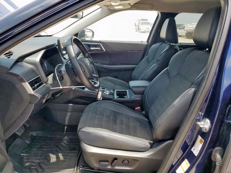  MITSUBISHI OUTLANDER 2024 Granatowy