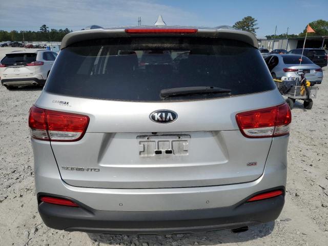  KIA SORENTO 2017 Srebrny