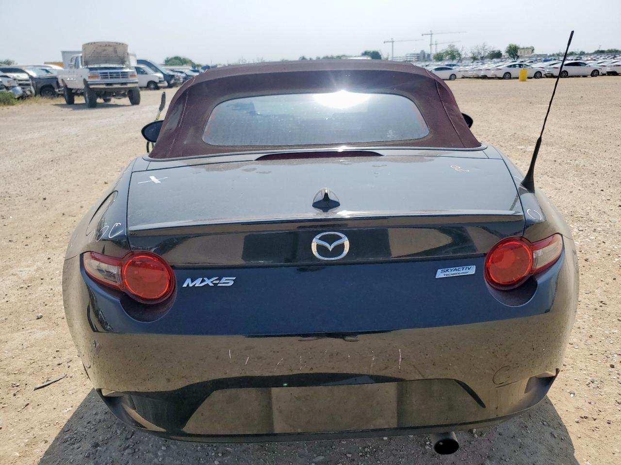2018 Mazda Mx-5 Miata Club VIN: JM1NDAC75J0205467 Lot: 57289775