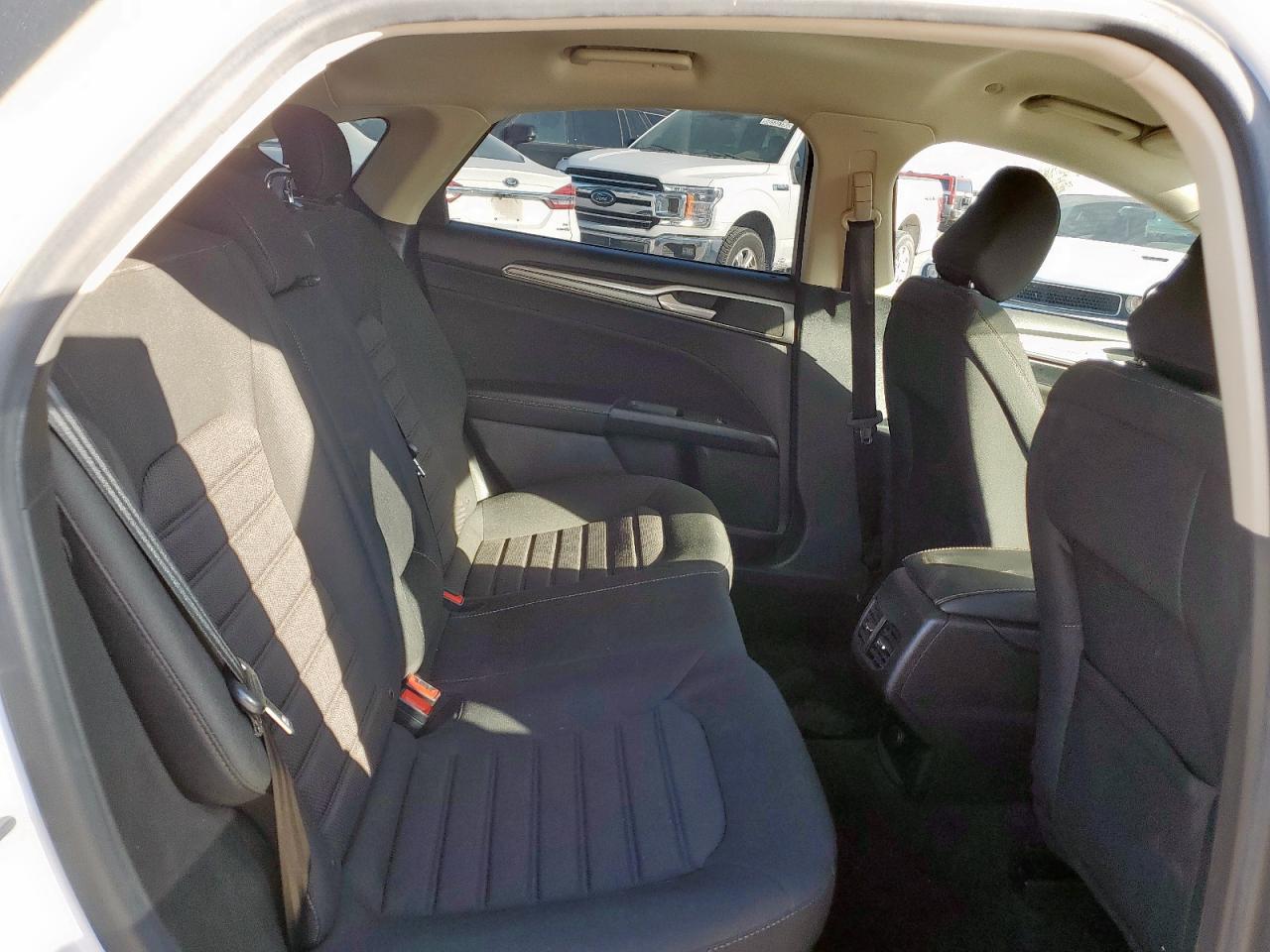 2020 Ford Fusion Se VIN: 3FA6P0LU0LR206210 Lot: 54023155