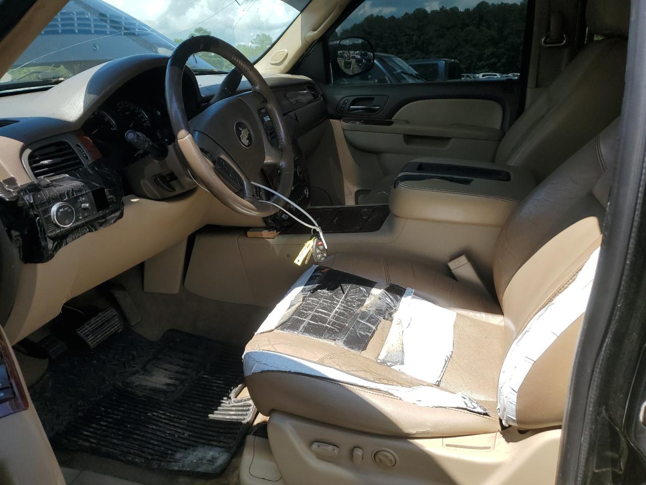 2011 Chevrolet Tahoe C1500 Ltz VIN: 1GNSCCE08BR205761 Lot: 58562415