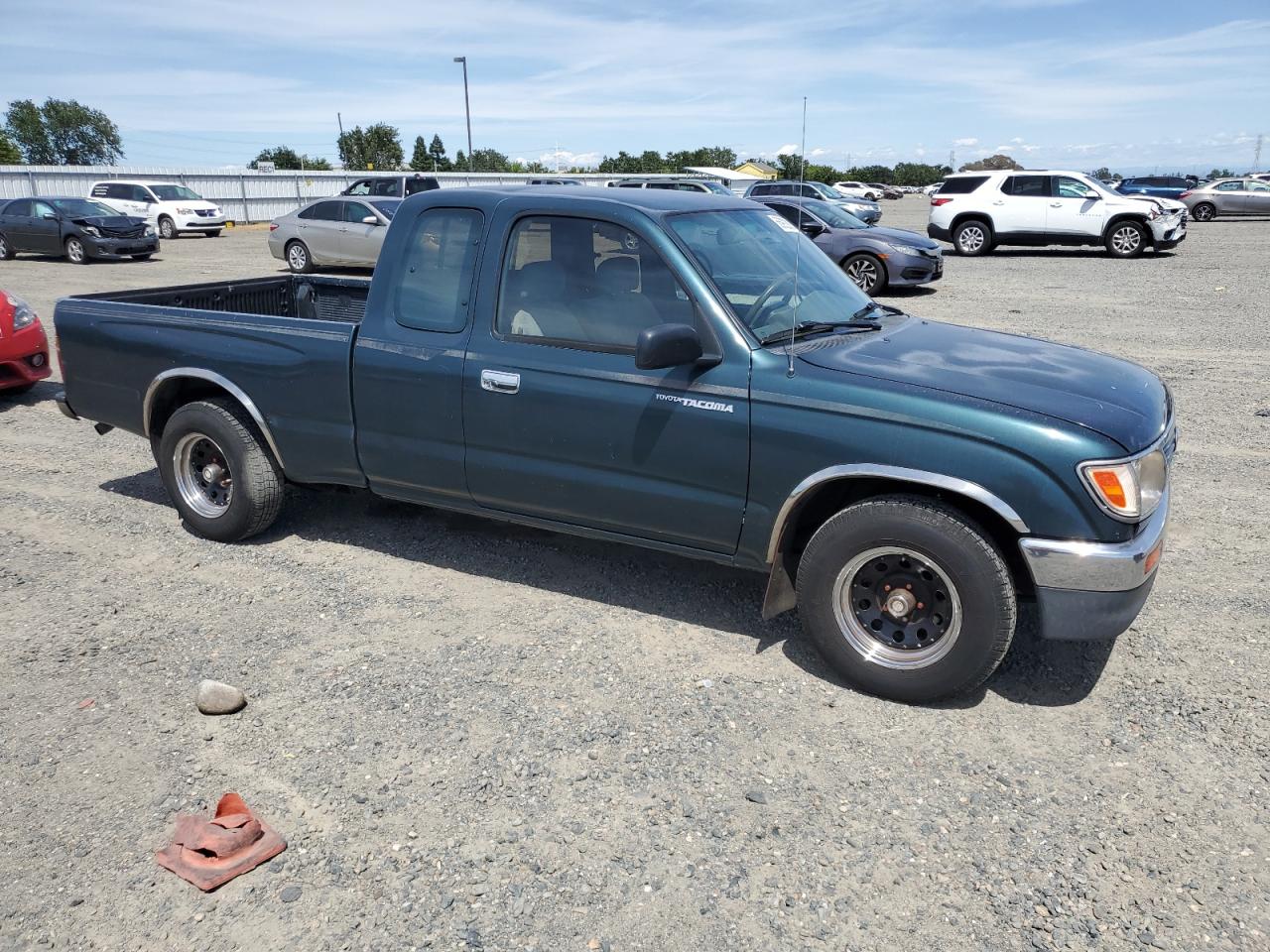 1996 Toyota Tacoma Xtracab VIN: 4TAVL52N5TZ125865 Lot: 56992385
