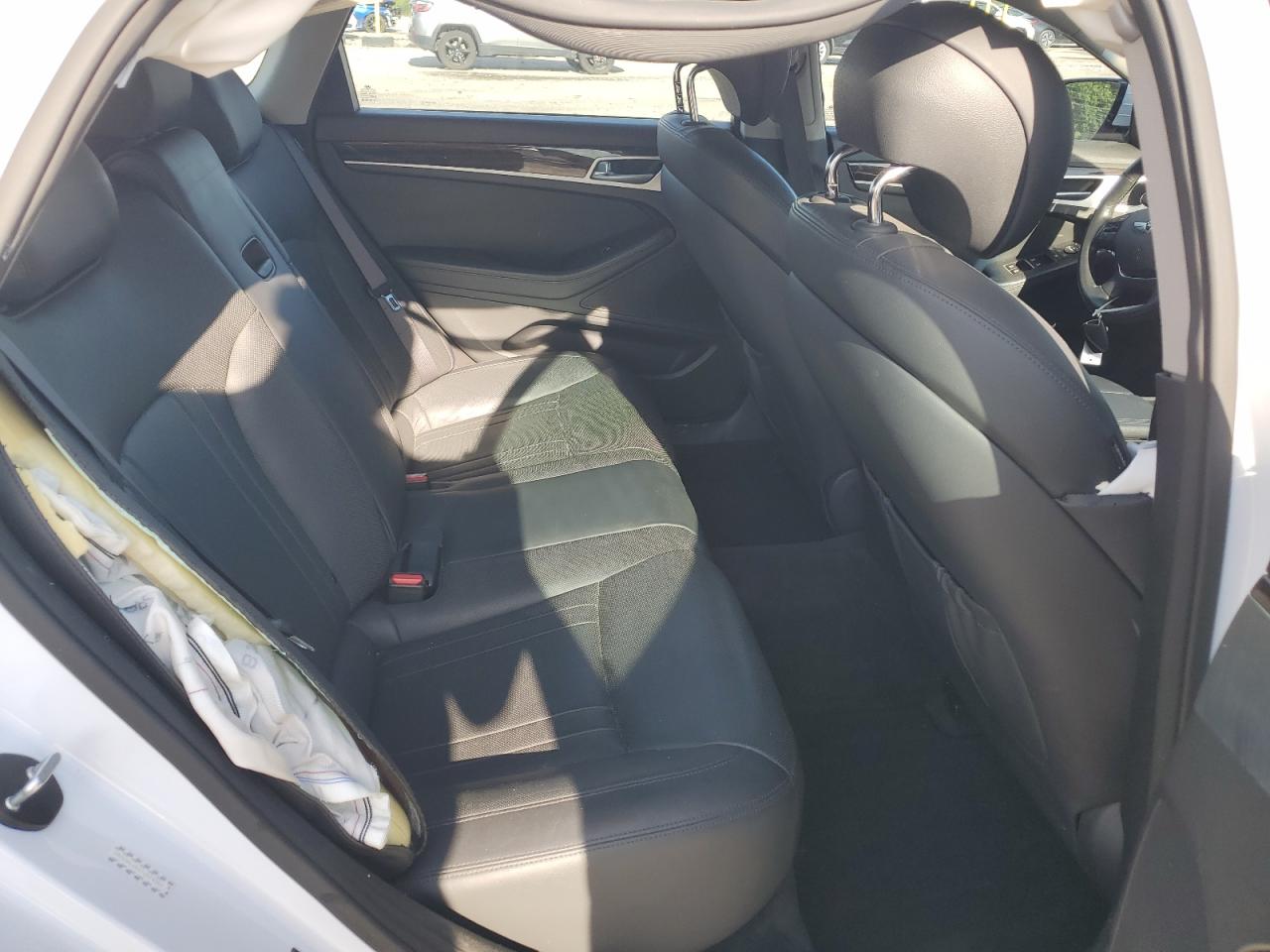 2015 Hyundai Genesis 3.8L VIN: KMHGN4JE4FU079087 Lot: 57106875