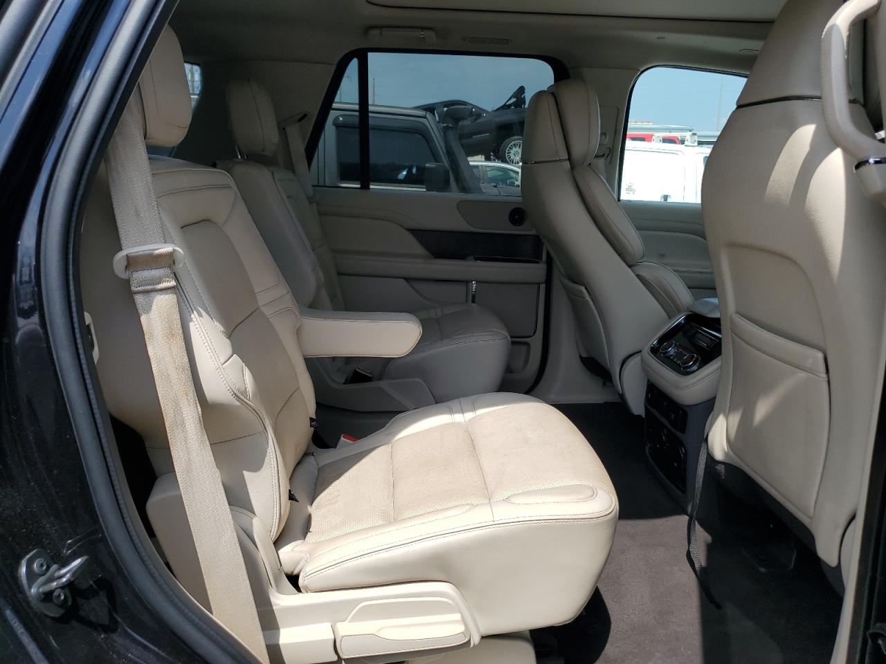 2019 Lincoln Navigator Reserve VIN: 5LMJJ2LT4KEL05311 Lot: 56371715