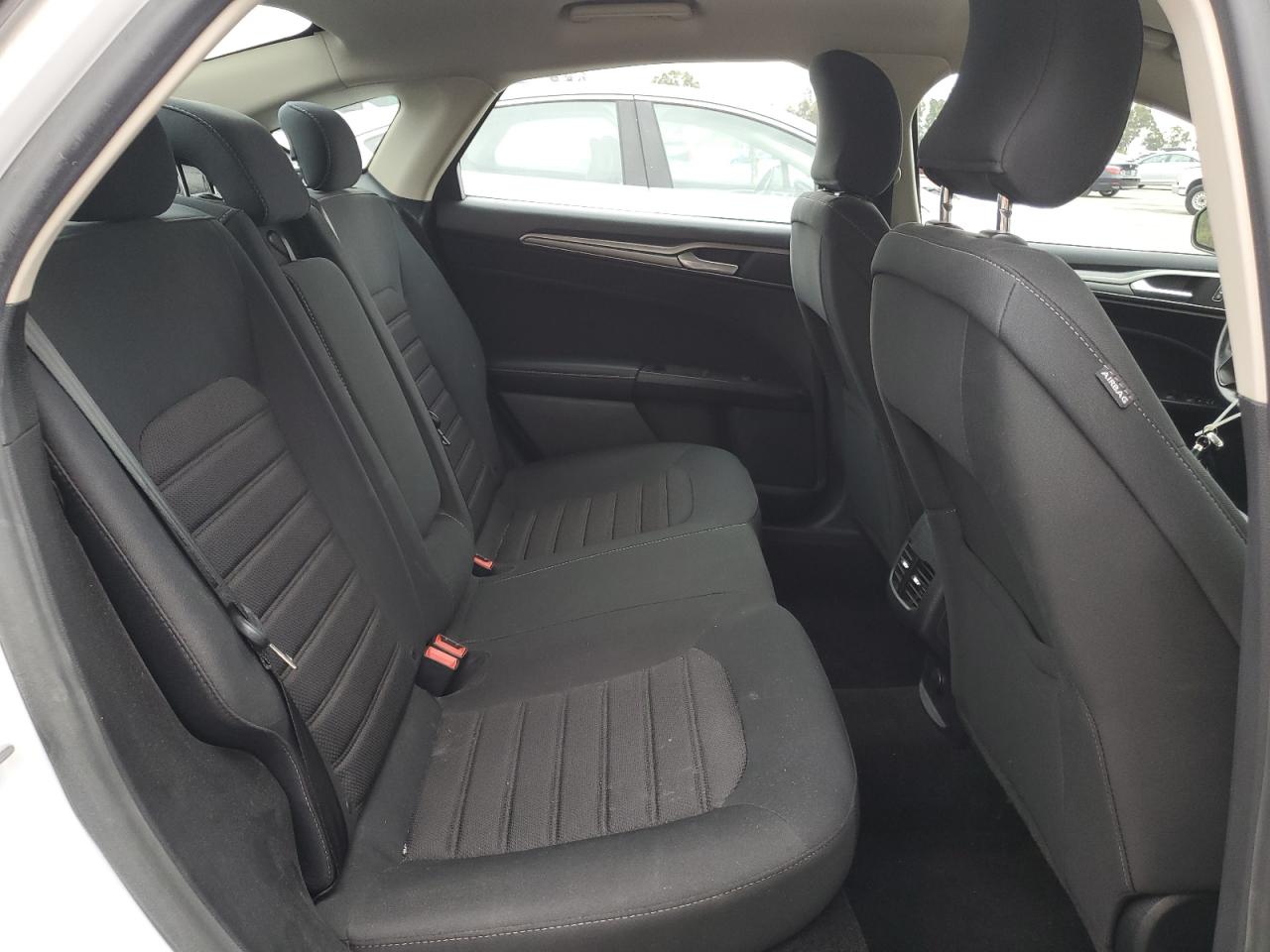 2019 Ford Fusion Se VIN: 3FA6P0LU0KR264008 Lot: 54042665