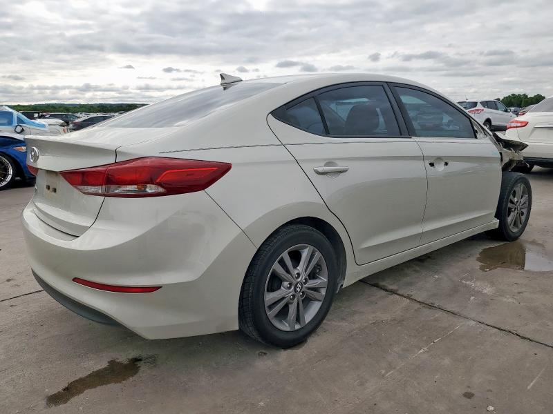  HYUNDAI ELANTRA 2017 Gold