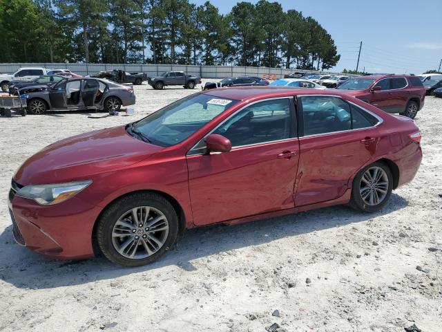  TOYOTA CAMRY 2015 Czerwony