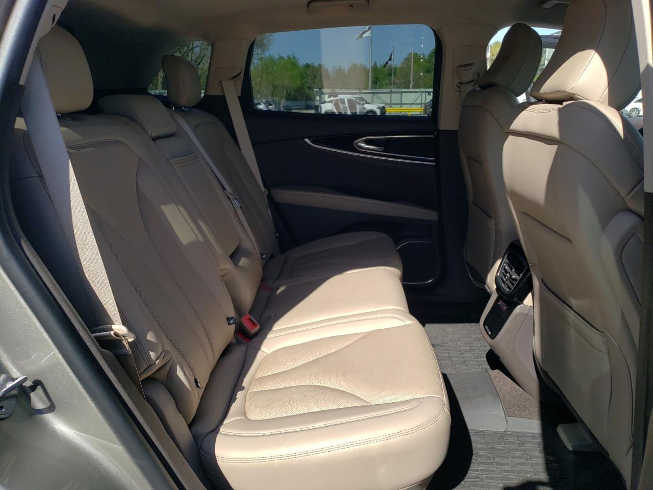 2023 Lincoln Nautilus Reserve VIN: 2LMPJ8K93PBL17186 Lot: 54870935