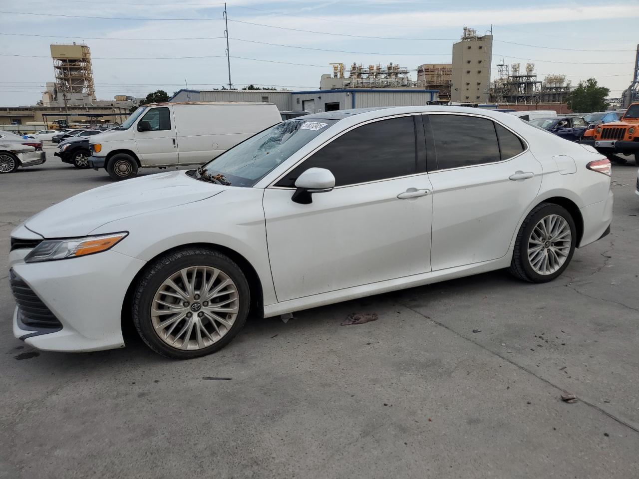 2019 Toyota Camry L продається в New Orleans, LA - Front End
