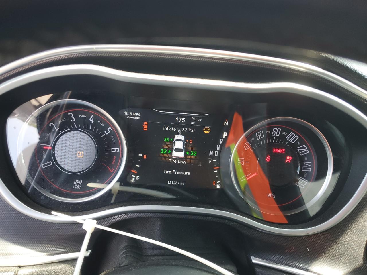 2018 Dodge Challenger Sxt VIN: 2C3CDZAG4JH131922 Lot: 57556905