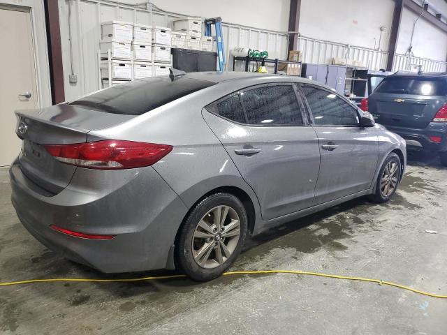  HYUNDAI ELANTRA 2018 Szary