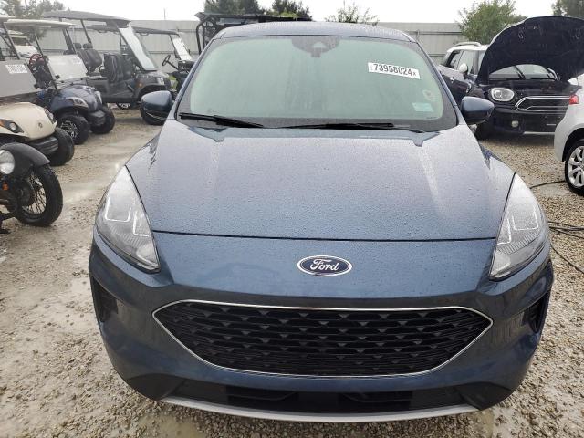  FORD ESCAPE 2020 Granatowy