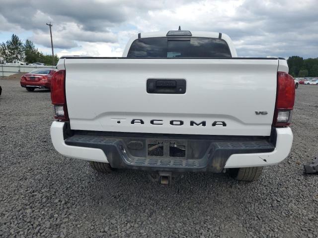  TOYOTA TACOMA 2019 Белы