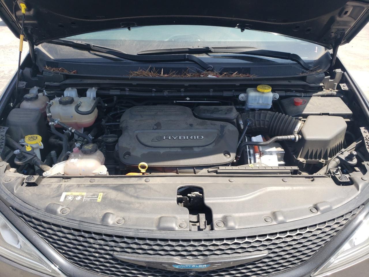 2020 Chrysler Pacifica Hybrid Limited VIN: 2C4RC1N75LR288019 Lot: 57357655