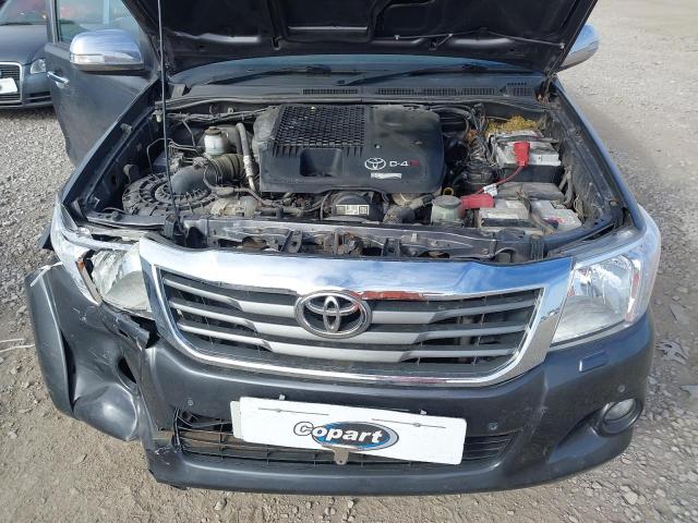 2016 TOYOTA HILUX INVI