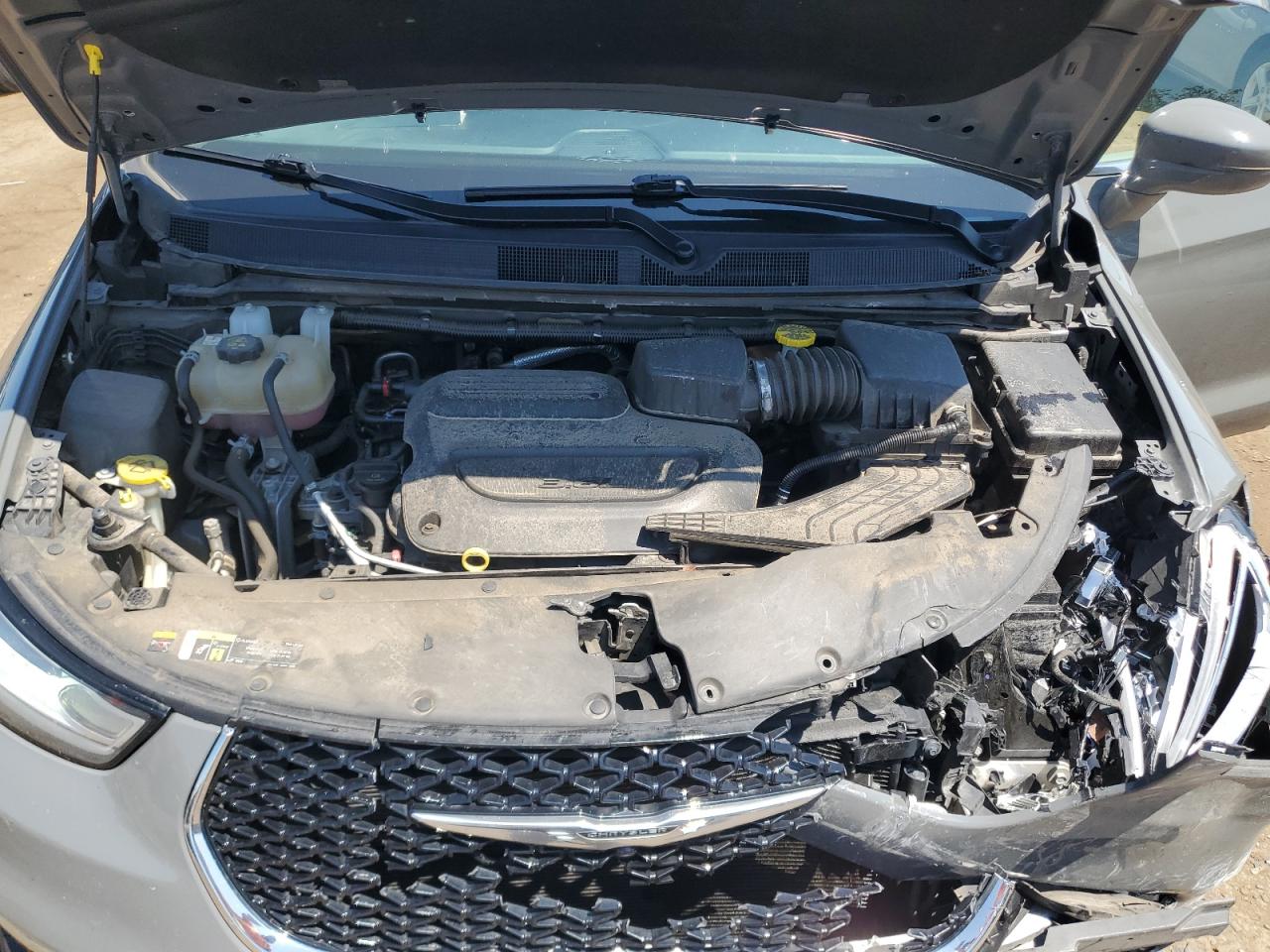 2022 Chrysler Pacifica Touring L VIN: 2C4RC1BG8NR109561 Lot: 57205095