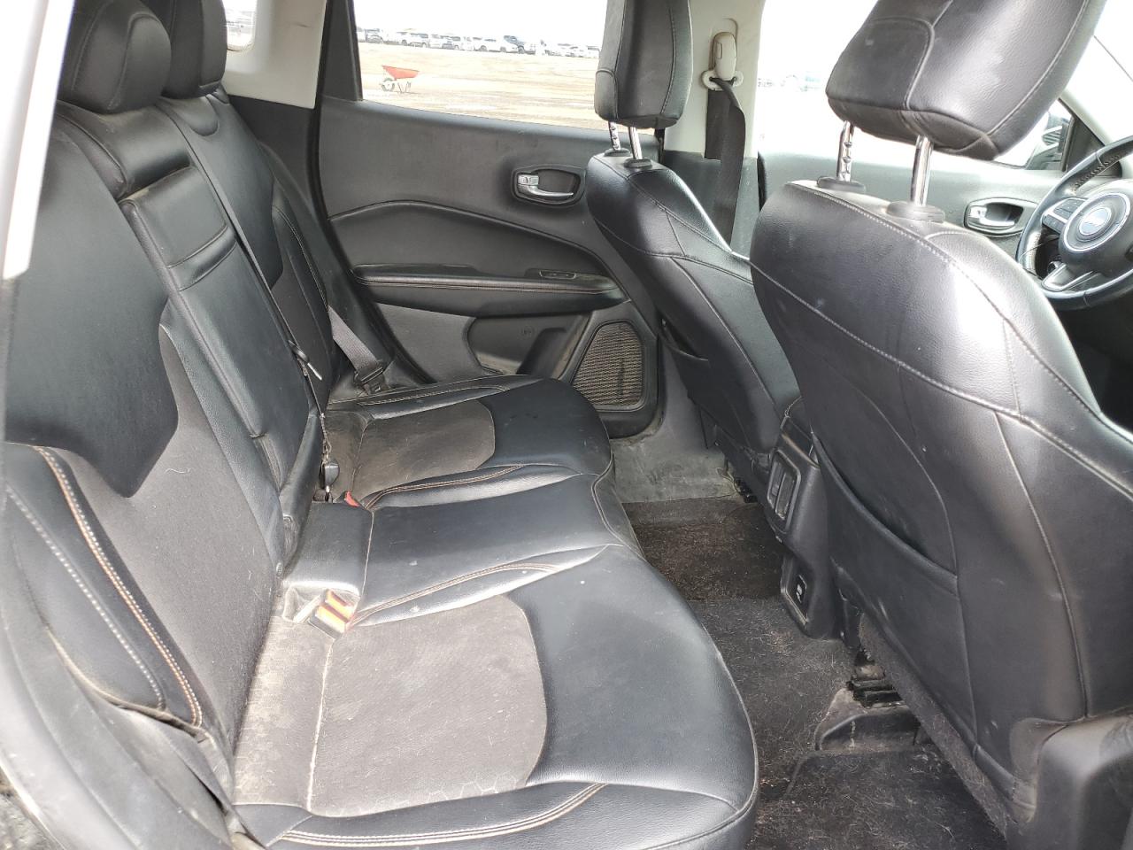 2018 Jeep Compass Latitude VIN: 3C4NJDBB1JT127966 Lot: 56780945