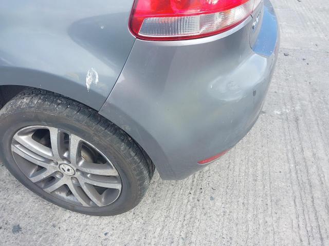 2010 VOLKSWAGEN GOLF SE BL