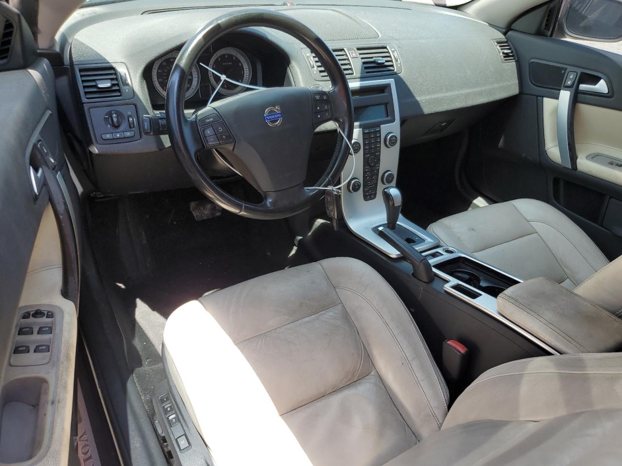 2011 Volvo C70 T5 VIN: YV1672MC9BJ117167 Lot: 56952505