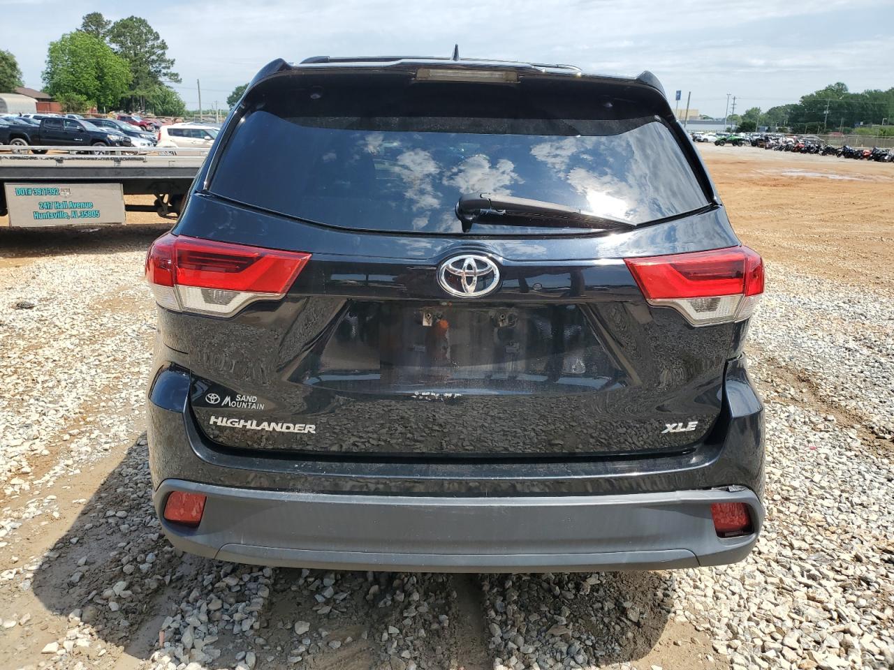 2018 Toyota Highlander Se VIN: 5TDKZRFH9JS544916 Lot: 58340405