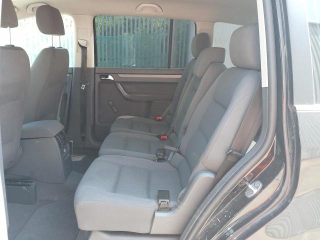 2004 VOLKSWAGEN TOURAN S T