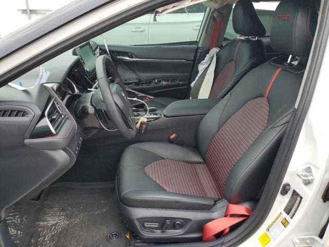  TOYOTA CAMRY 2024 Белый