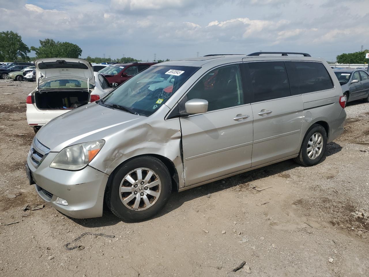 2006 Honda Odyssey Touring zu verkaufen in Chicago Heights, IL - Front End